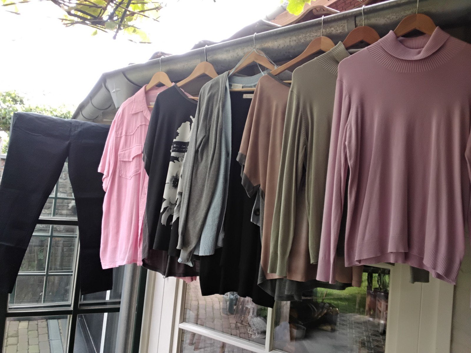 17 kledingstukken, Kleding | Dames, Ophalen of Verzenden, Zo goed als nieuw, Maat 42/44 (L)