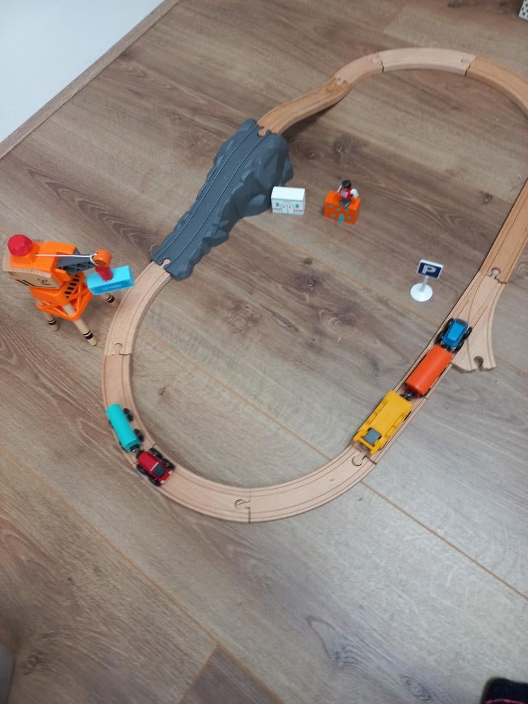Brio houten treinbaan met hijskraan en accessoires, Ophalen, Gebruikt, Inclusief accessoires, Complete set