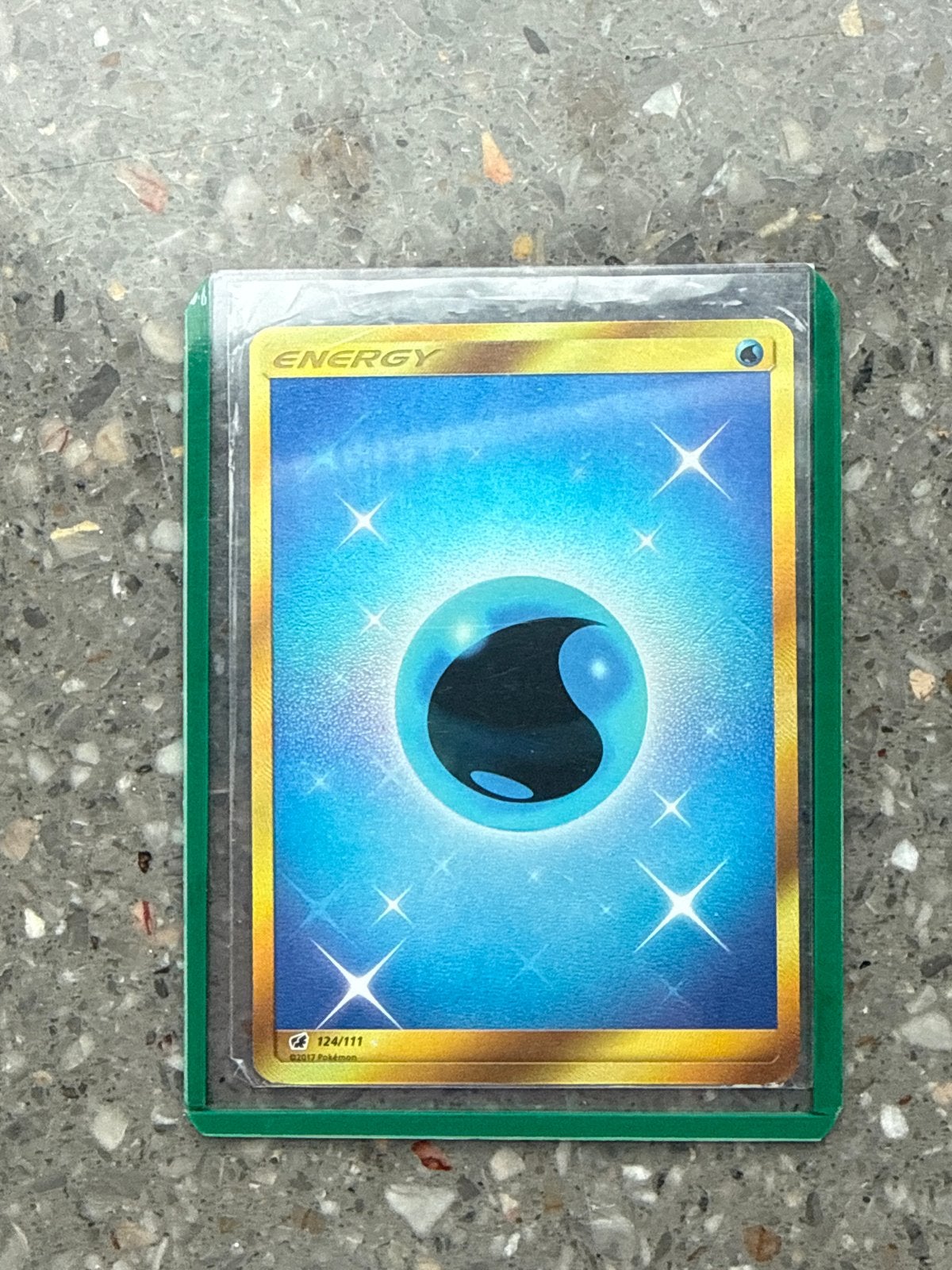 Pokémon Water Energy - Gouden Kaart (124/111), Ophalen of Verzenden, Zo goed als nieuw, Losse kaart, Foil