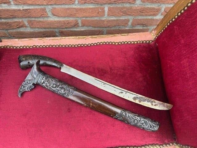 fraaie oude klewang, no kris/ keris, Ophalen of Verzenden, Overige soorten, Azië, Zwaard of Sabel