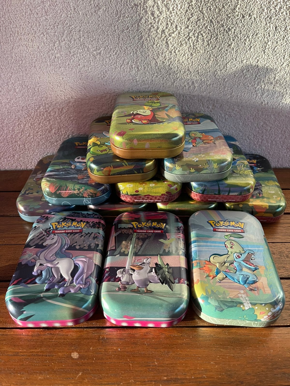 13 Pokemon tins, gevuld of leeg te koop, Ophalen of Verzenden, Zo goed als nieuw, Overige typen