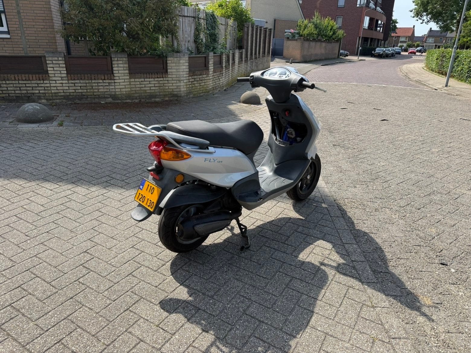 Piaggio fly 125, Fietsen en Brommers, Scooters | Piaggio, Ophalen of Verzenden, Gebruikt, Benzine, Fly