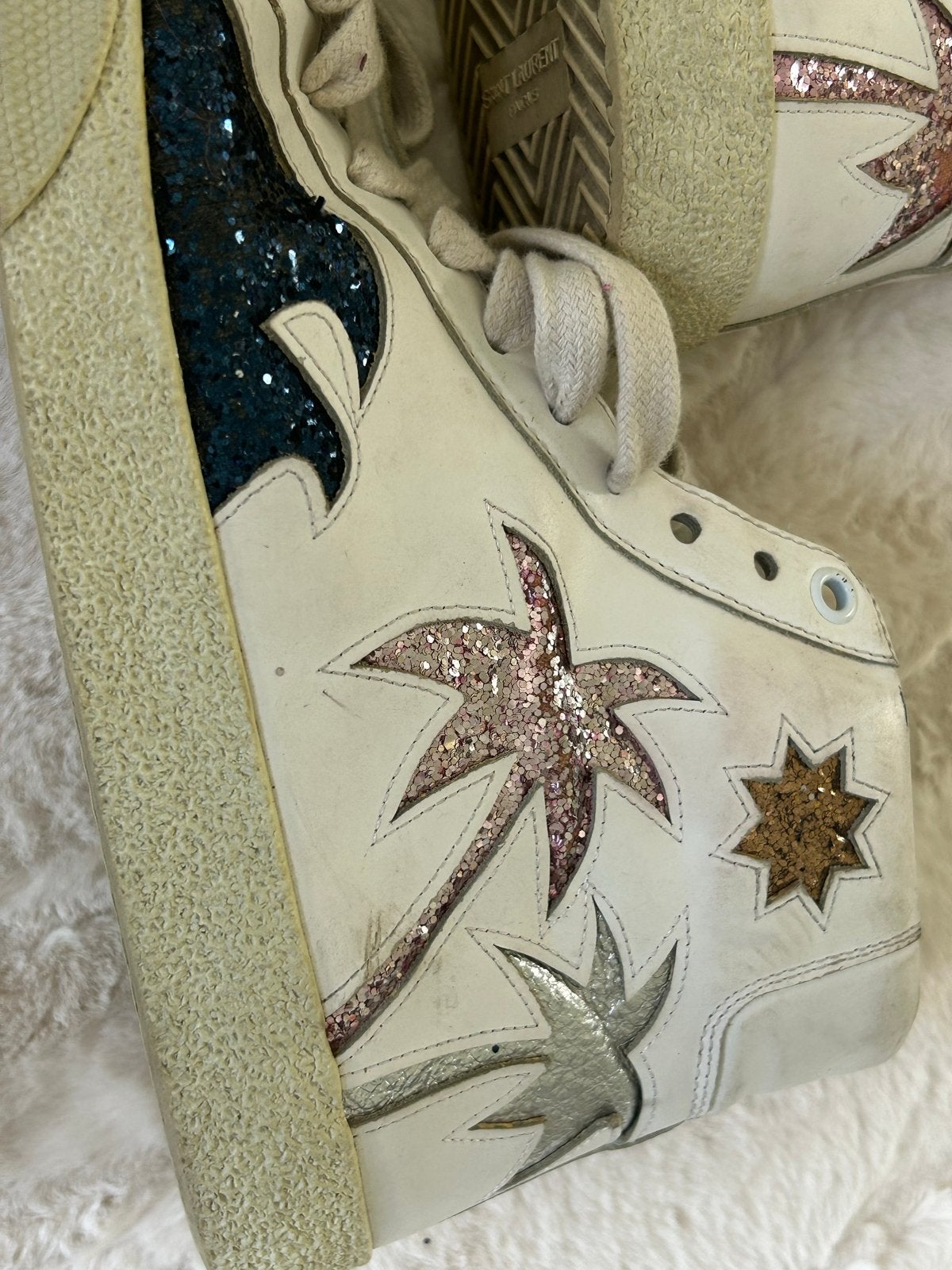 Saint Laurent Glitter Sneakers Maat 38.5, Kleding | Dames, Schoenen, Ophalen of Verzenden, Gedragen, Wit, Sneakers of Gympen
