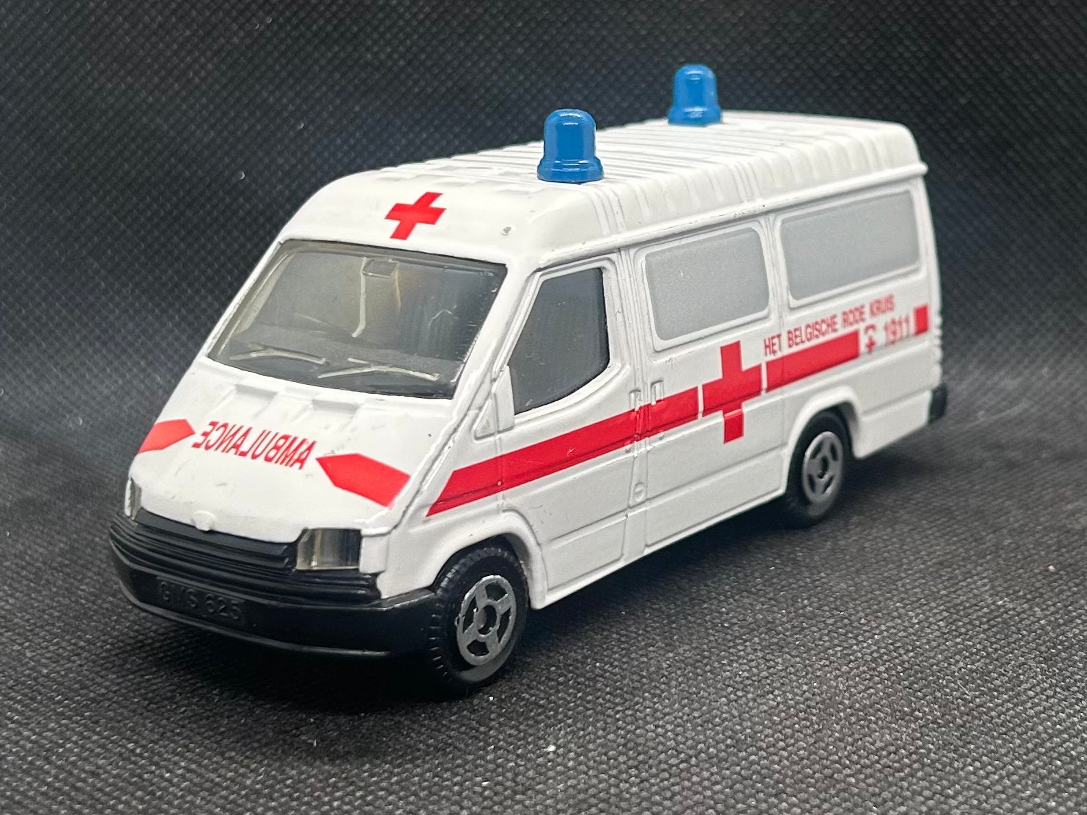 Corgi Toys Ford Transit Ambulance +/- 1:50, Hobby en Vrije tijd, Verzenden, Zo goed als nieuw, Bus of Vrachtwagen, Corgi