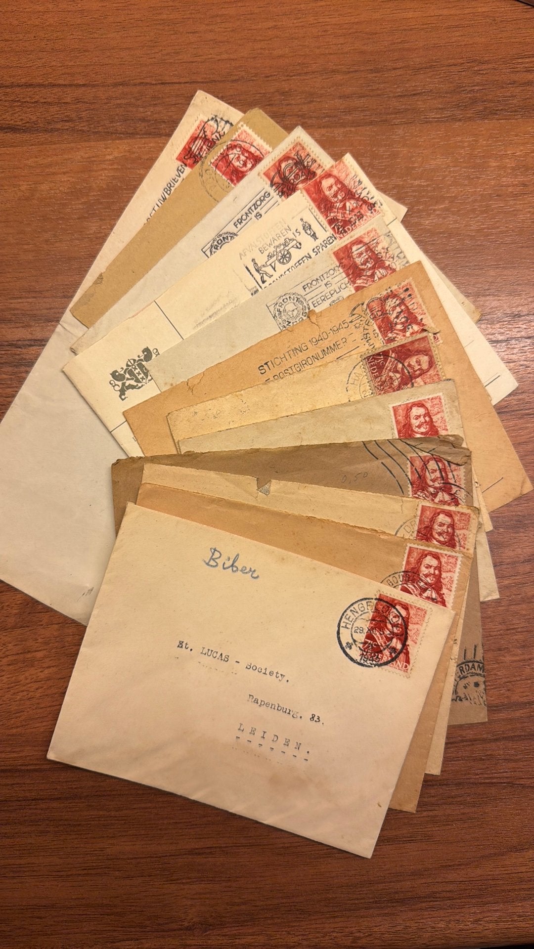 Twaalf oude poststukken met zegel de Ruyter, 1945, Ophalen of Verzenden, Envelop