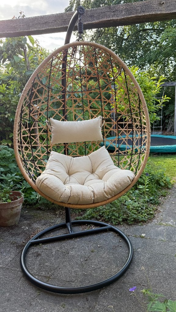 Heerlijke hangstoel in perfecte staat, Tuin en Terras, Ophalen, Zo goed als nieuw, Metaal, Verstelbaar