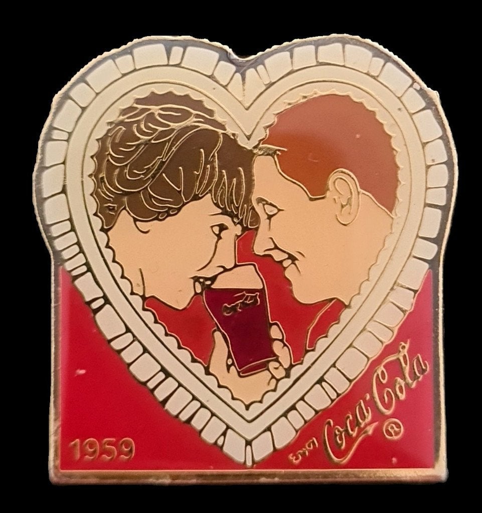 Coca- Cola hartje 1959 pin, Verzamelen, Ophalen of Verzenden, Nieuw, Merk, Speldje of Pin