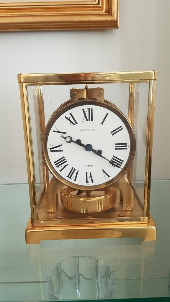 Klok Jaeger-LeCoultre Atmos, Ophalen