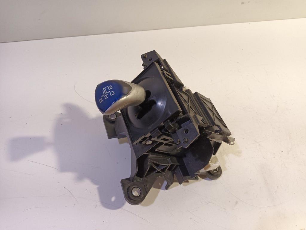 Schakelmechaniek Toyota Auris, Onderdelen@venauto.nl, Van der Ven Autorecycling B.V., Gebruikt, Ettenseweg 76, 4706 PB Roosendaal, The Netherlands