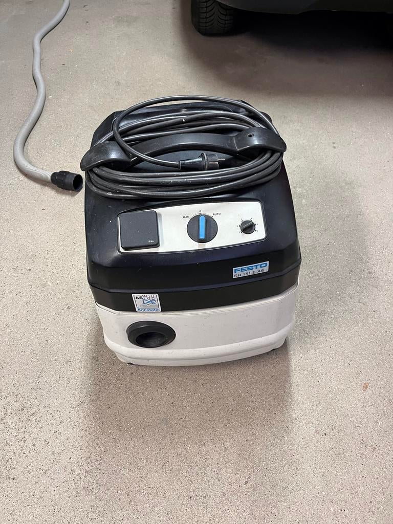 Festo bouwstofzuiger SR 151 E-AS - Krachtig en betrouwbaar, Witgoed en Apparatuur, Stofzuigers, Gebruikt, 1200 tot 1600 watt, Stofzak