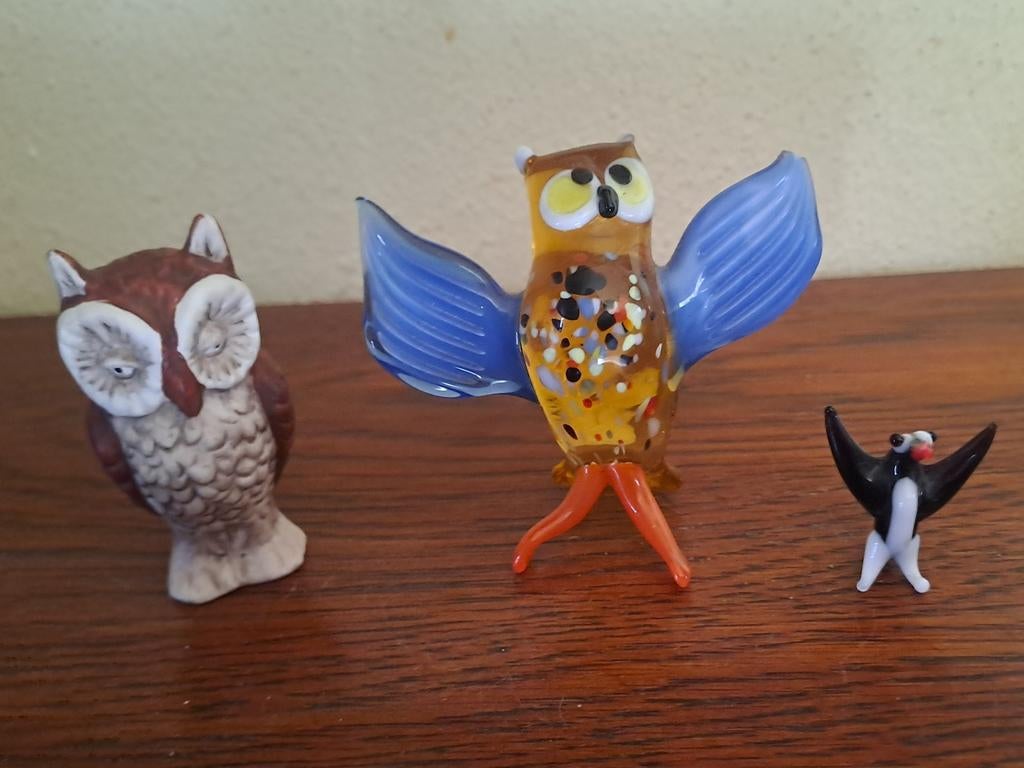 Set van 1 uil en pinguin van glas beeldjes, Verzamelen, Beelden en Beeldjes, Ophalen of Verzenden, Zo goed als nieuw, Dier