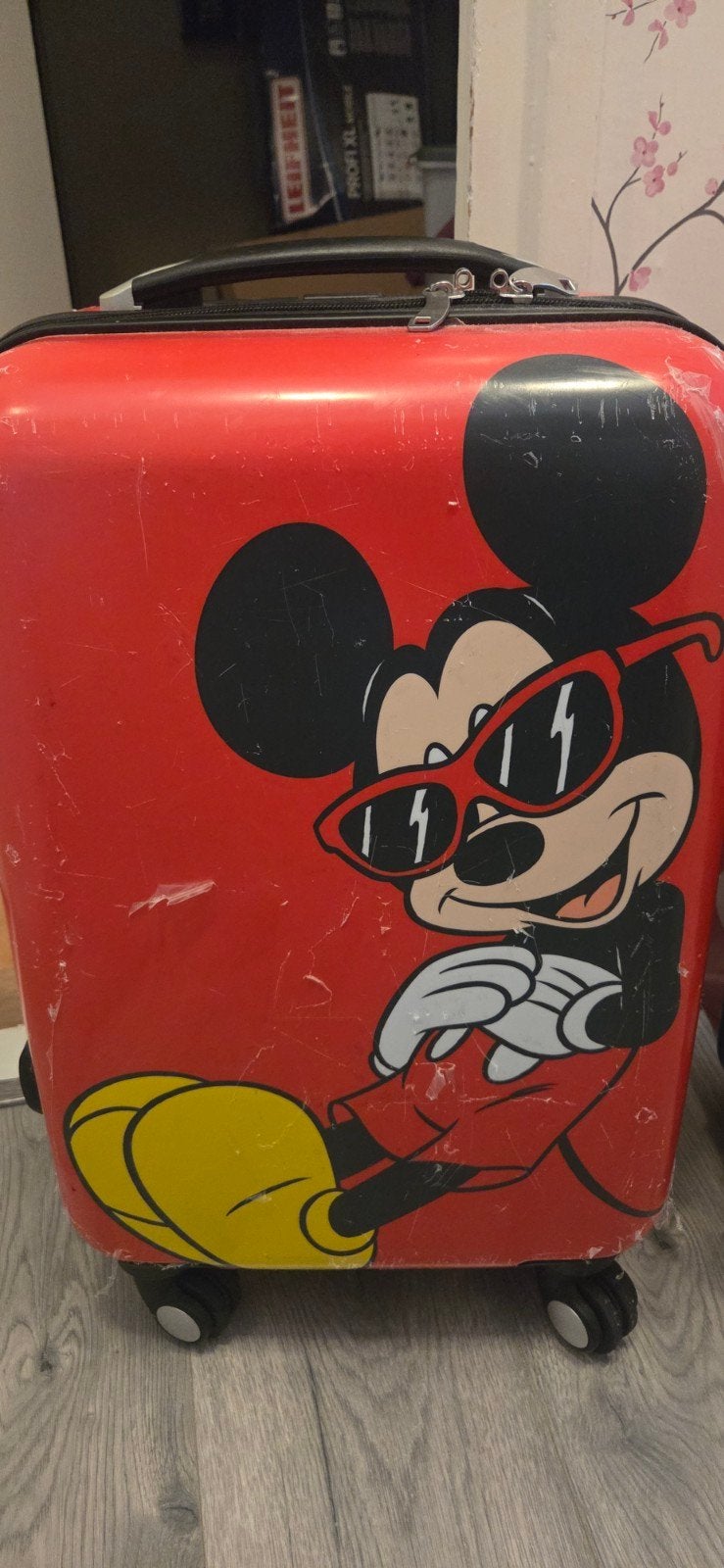 Mickey en Minnie Mouse Koffers - Set van 2, 40 tot 60 cm, Ophalen of Verzenden, Zo goed als nieuw, Rood