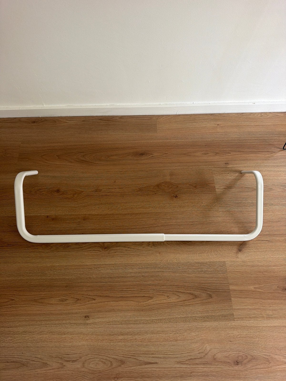 2x IKEA MULIG Kledingroede wit, 60-90 cm, Ophalen, Gebruikt, Metaal, Volwassenen