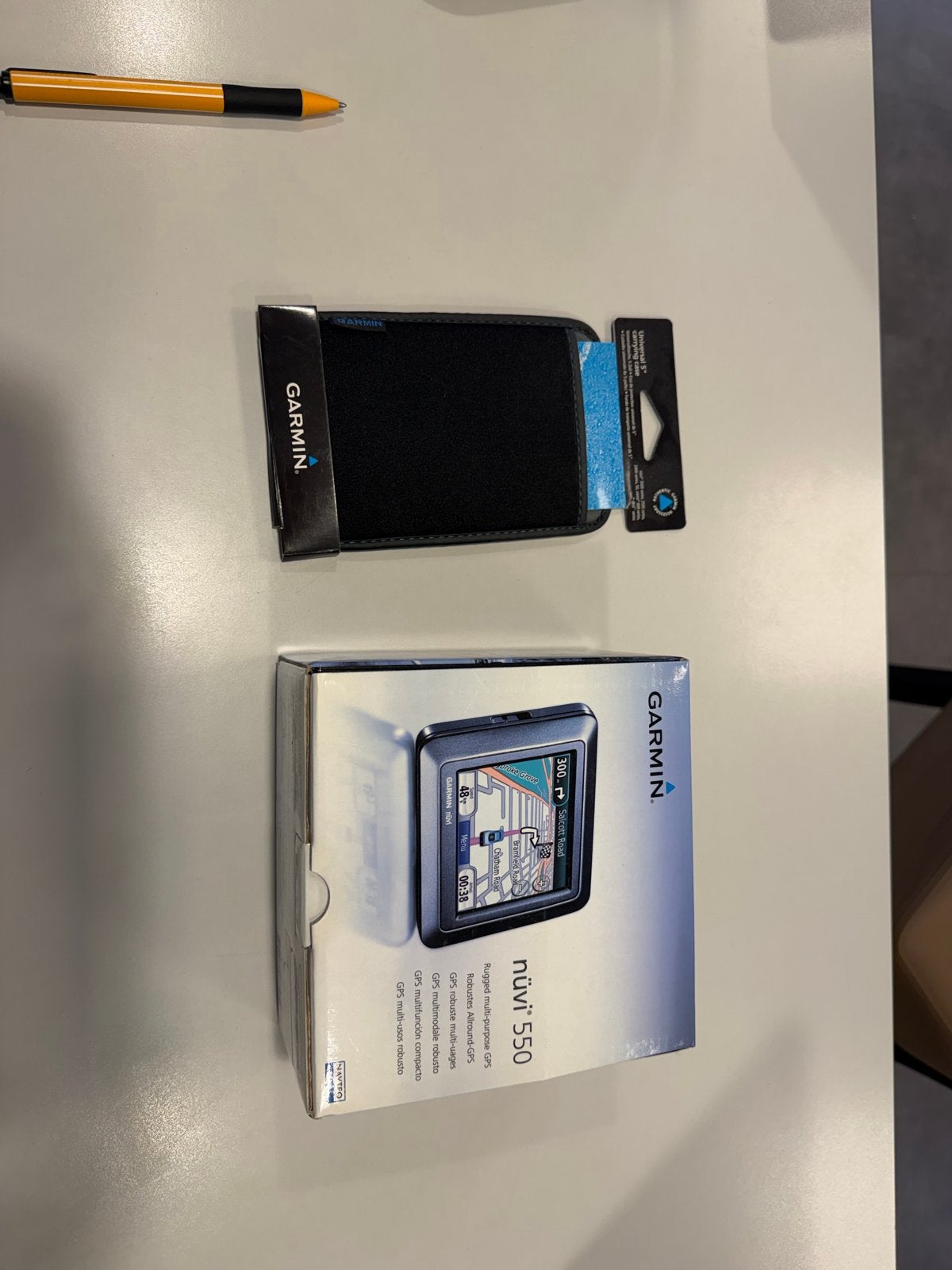 Garmin nüvi 550 GPS navigatiesysteem met beschermhoes, Ophalen, Nieuw