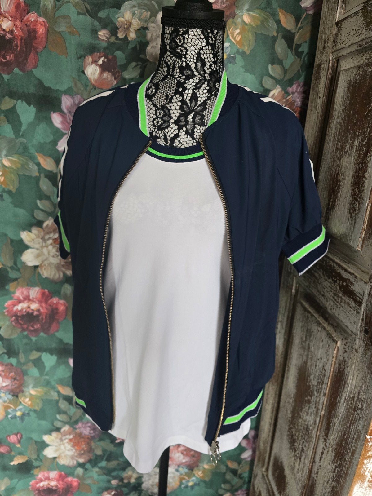 Nieuw! Prachtige Jane Lushka set / jasje - Maat M - ZIE ADVE, Jane Lushka, Ophalen of Verzenden, Nieuw