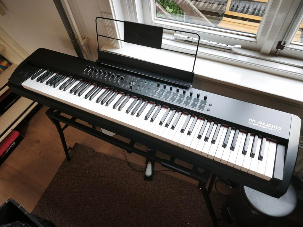 M-Audio Hammer 88 Pro Keyboard Gewogen Toetsen, INCL! Acc., Muziek en Instrumenten, Keyboards, 88 toetsen, Zo goed als nieuw, Midi-aansluiting