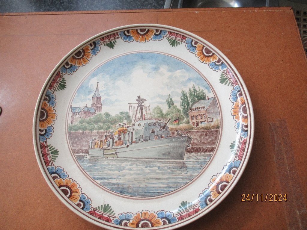 BORD- SCHIP MINERVA - HANDGEMALT- NBK DUITSLAND- ZELDZAAM, Ophalen of Verzenden