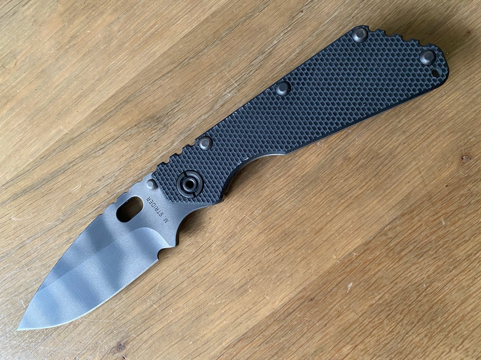 Strider SMF black G10, Ophalen of Verzenden, Nieuw
