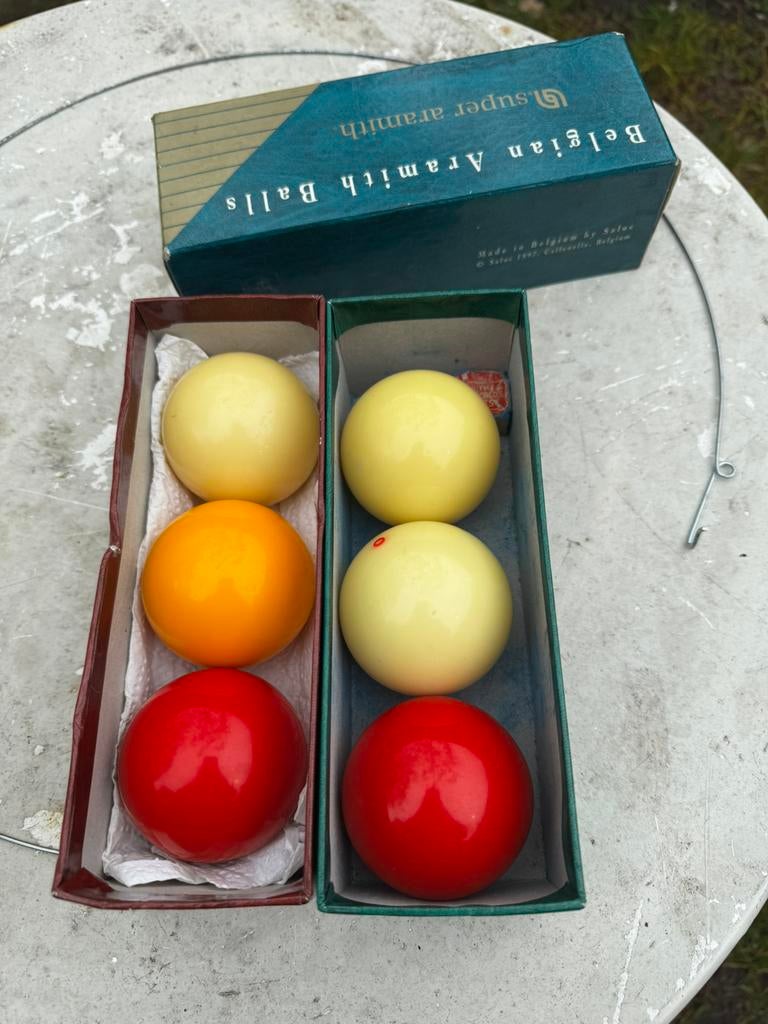 Biljarten bollen, Ophalen of Verzenden, Zo goed als nieuw, Keu of Ballen