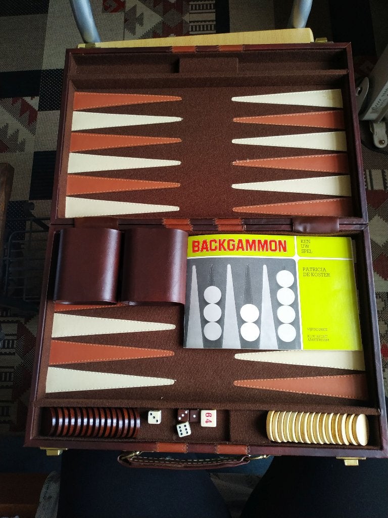Backgammon in bruine koffer, Een of twee spelers, Ophalen of Verzenden, Gebruikt