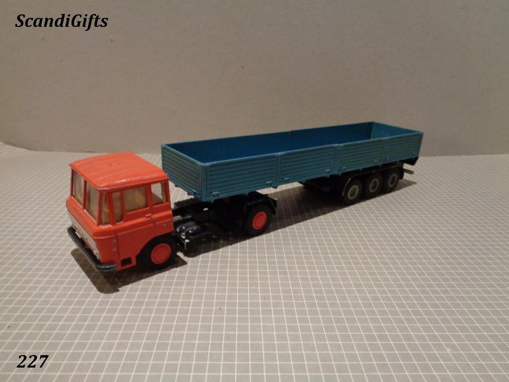 lion daf 2600 met trailer code 3, Verzenden, Zo goed als nieuw, Bus of Vrachtwagen, Lion Toys