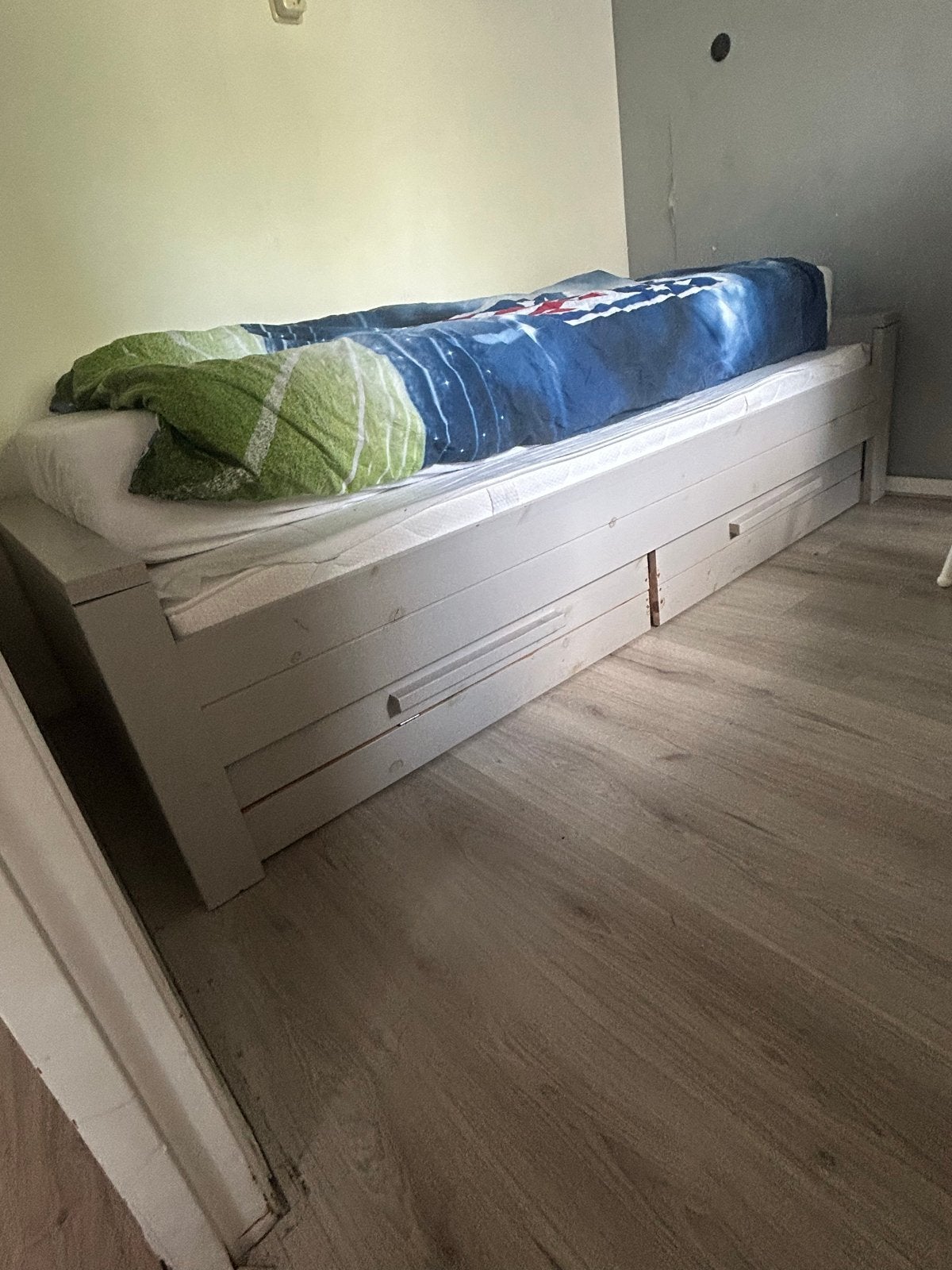 Eenpersoonsbed met lades - 200x90 cm, Ophalen, Gebruikt, 90 cm, Eenpersoons