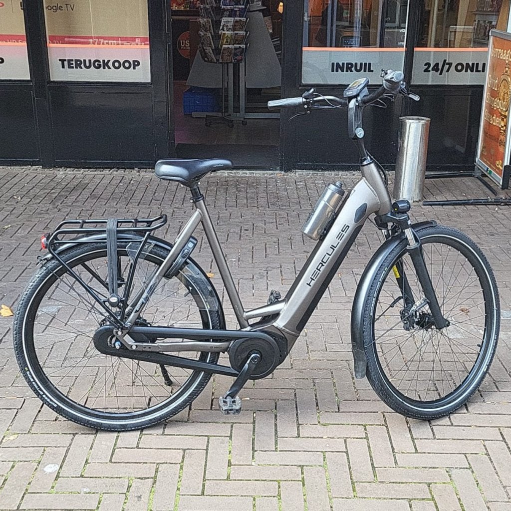 Hercules Montfoort IF8 Electrische StadsFiets Incl: 6 Sleute, Hercules, Gebruikt, Info@hercules.com, 12 rue Jules Ferry
74940 Annecy-le-Vieux
France