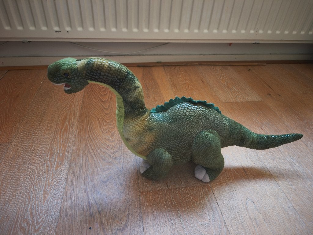 Dinosaurus knuffels: Brachiosaurus en Triceratops, Ophalen, Zo goed als nieuw, Meerkleurig, Dinosaurus