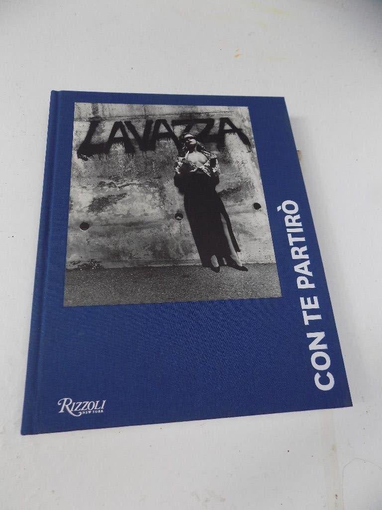 Fotoboek Lavazza hardcover engelstalig koffietafelboek, Ophalen of Verzenden, Gelezen, Fotografen