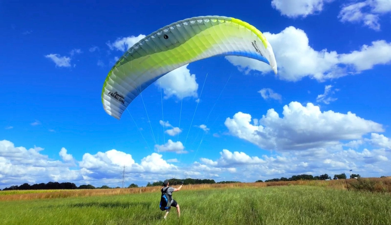 Papillon raqoon EN-A paraglider Medium met check 2027, Sport en Fitness, Zweefvliegen en Paragliding, Ophalen of Verzenden, Zo goed als nieuw