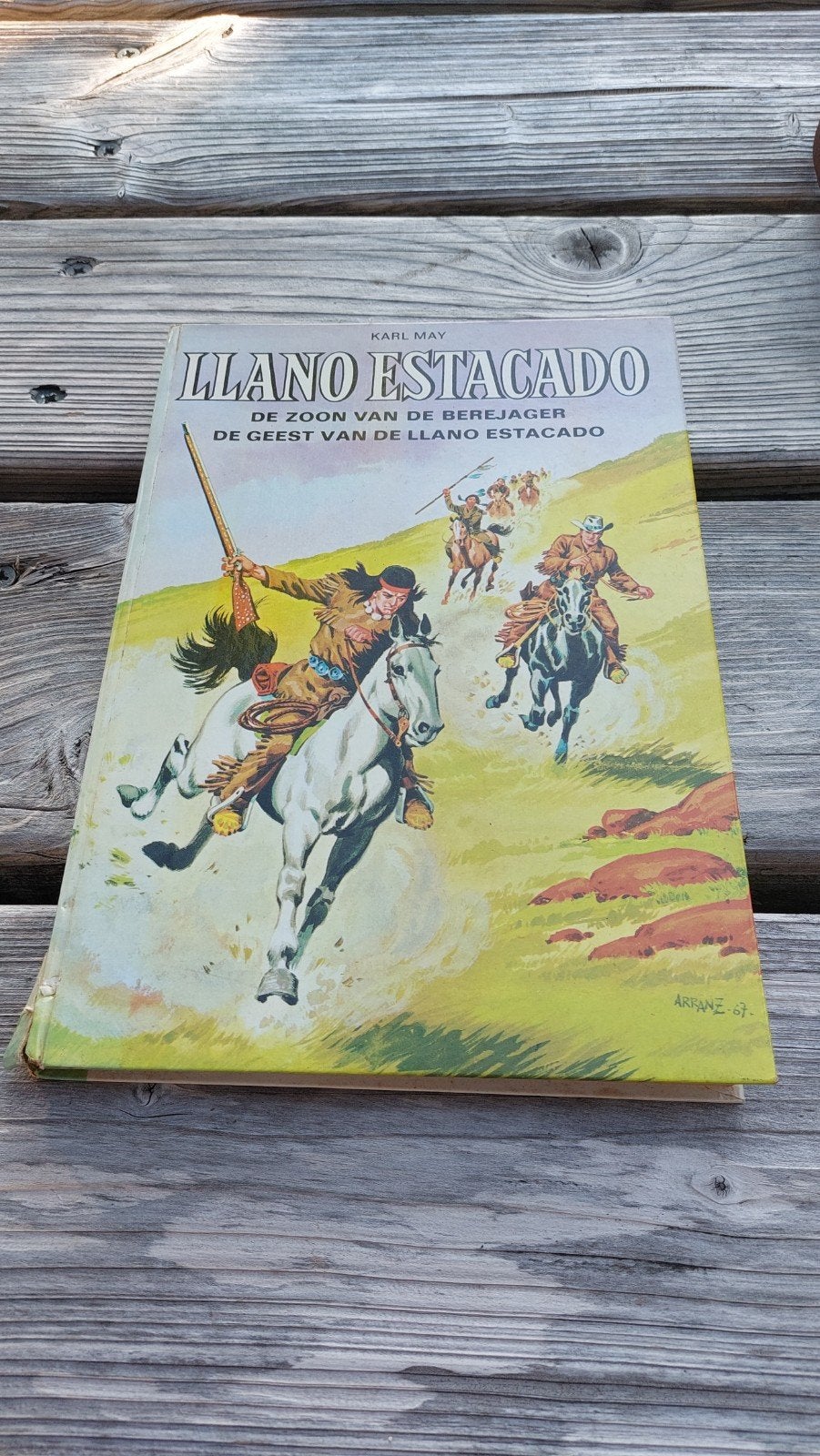Stripboek --Llano Estacado - De zoon van de berejager, Eén stripboek, Ophalen of Verzenden, Gelezen