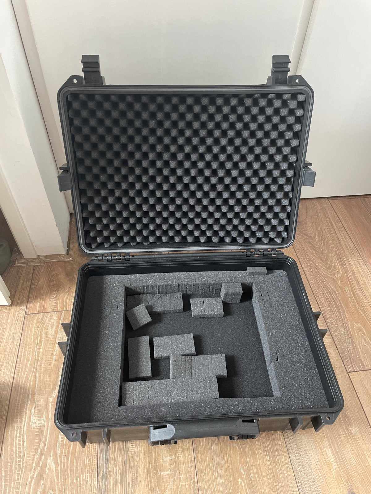 Robuuste koffer voor audio-apparatuur of beamer, Ophalen, Zo goed als nieuw, Beamertas