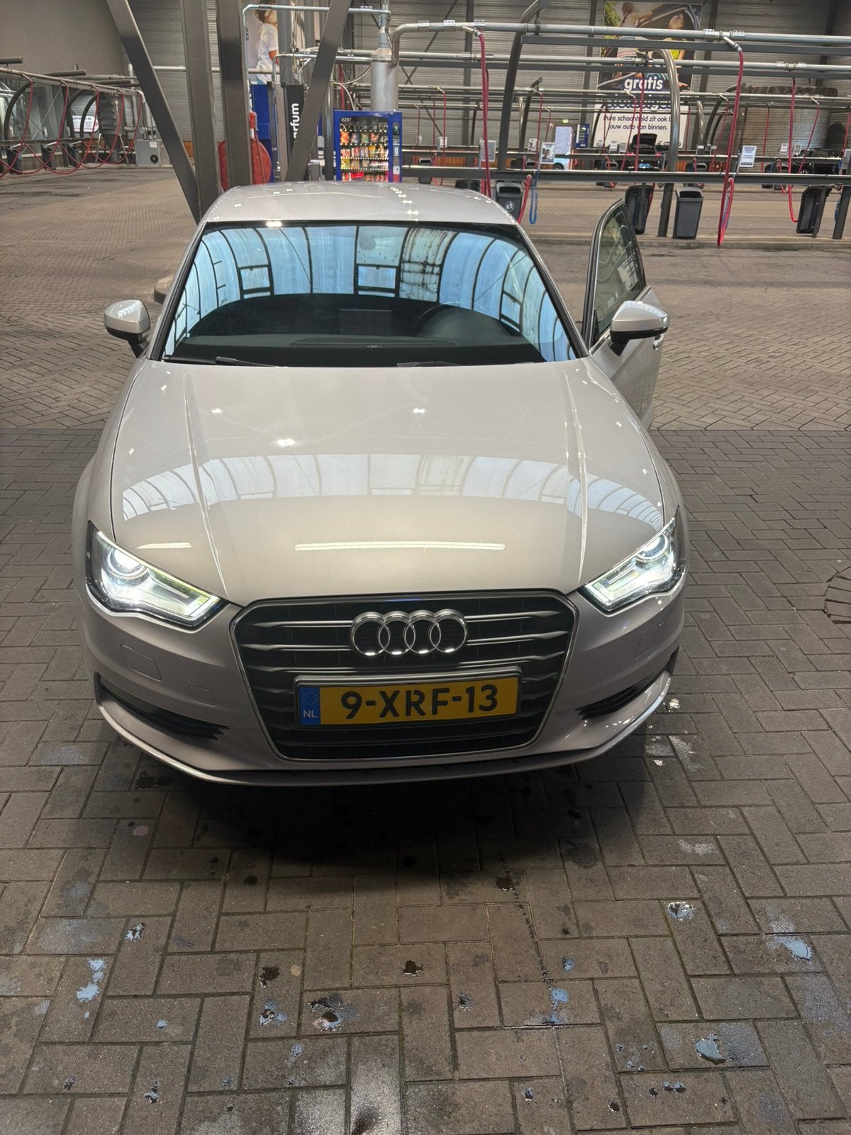 Audi A3 1.4 Tfsi COD Sedan S-tronic 2015 Grijs, Auto's, Stof, 4 cilinders, Origineel Nederlands, 1395 cc