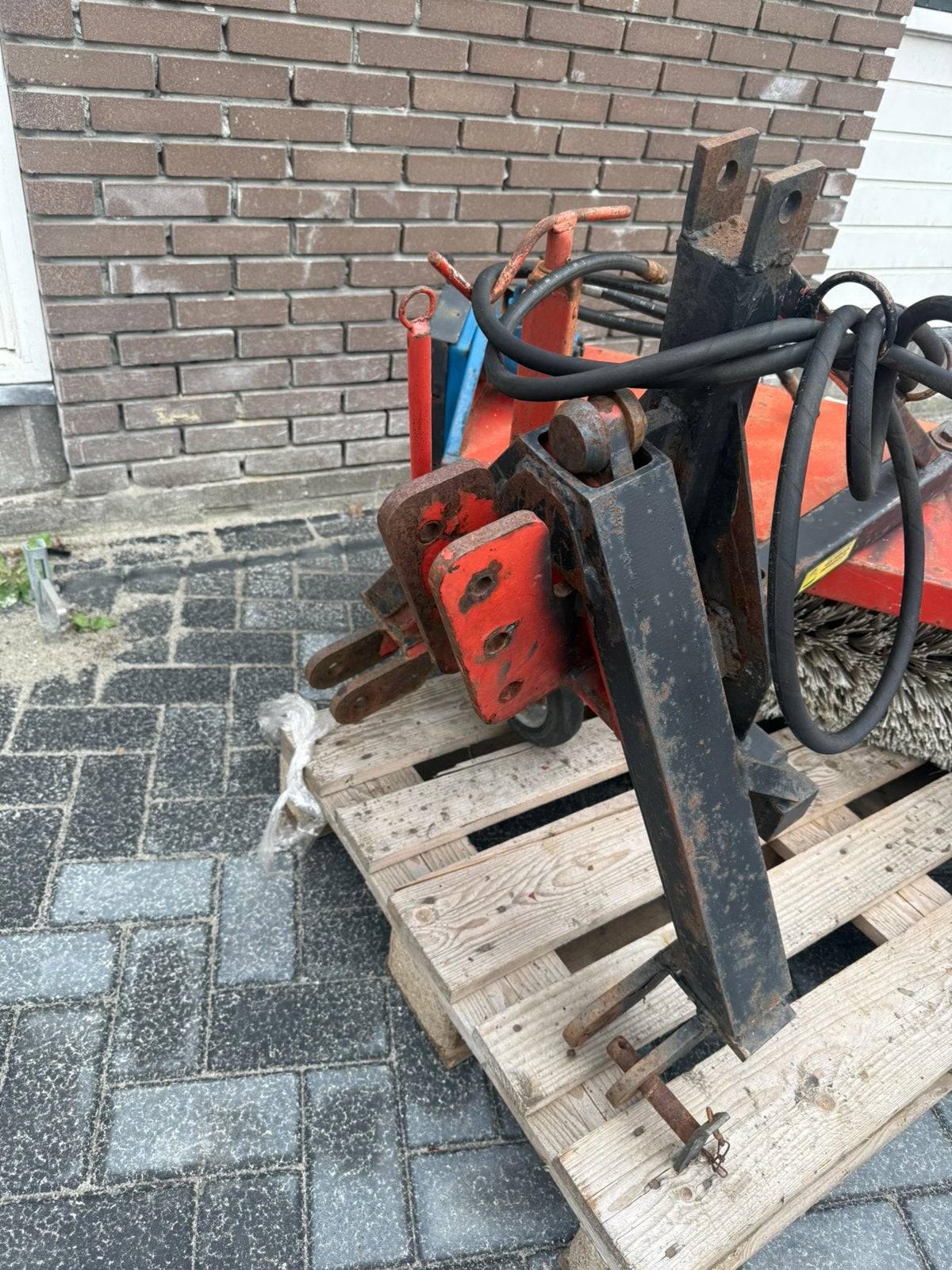 Veegborstel hydraulisch aangedreven, Ophalen, ., Werkplaats, Gebouw of Erf, Georg kersten