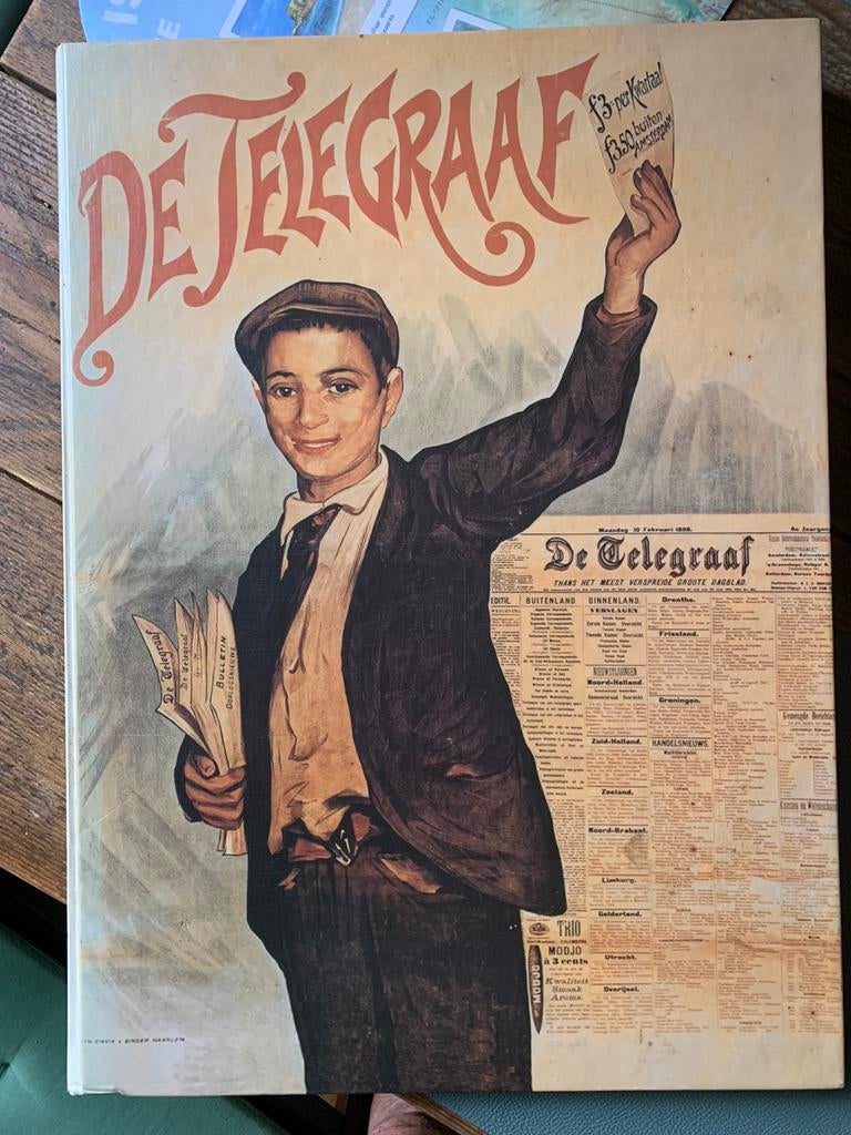 Groot ( 36 x 49 cm ) boek 100 jaar  de Telegraaf, Ophalen of Verzenden, Zo goed als nieuw