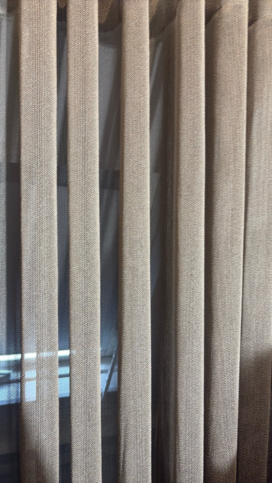 2503-1 209 x 250 xm hg. Inbetween, Met haken, Beige, Nieuw, Ophalen of Verzenden