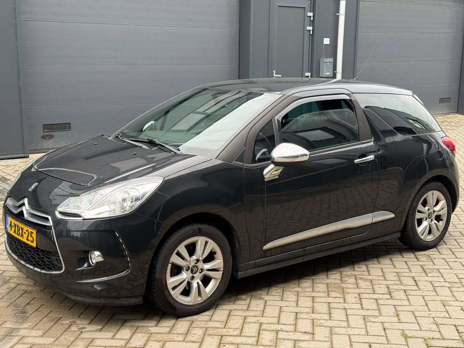 Citroën DS3 1.6 VTI 88KW 2011 Zwart, Voorwielaandrijving, 40 €/maand, 4 cilinders, Zwart