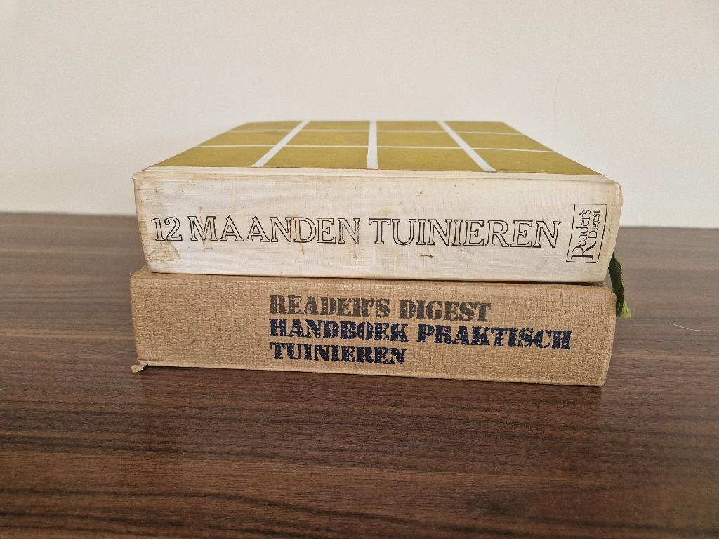 2 boeken readers digest alles over tuinieren, Ophalen of Verzenden, Zo goed als nieuw, Reader's Digest, Tuinieren en Tuinplanten