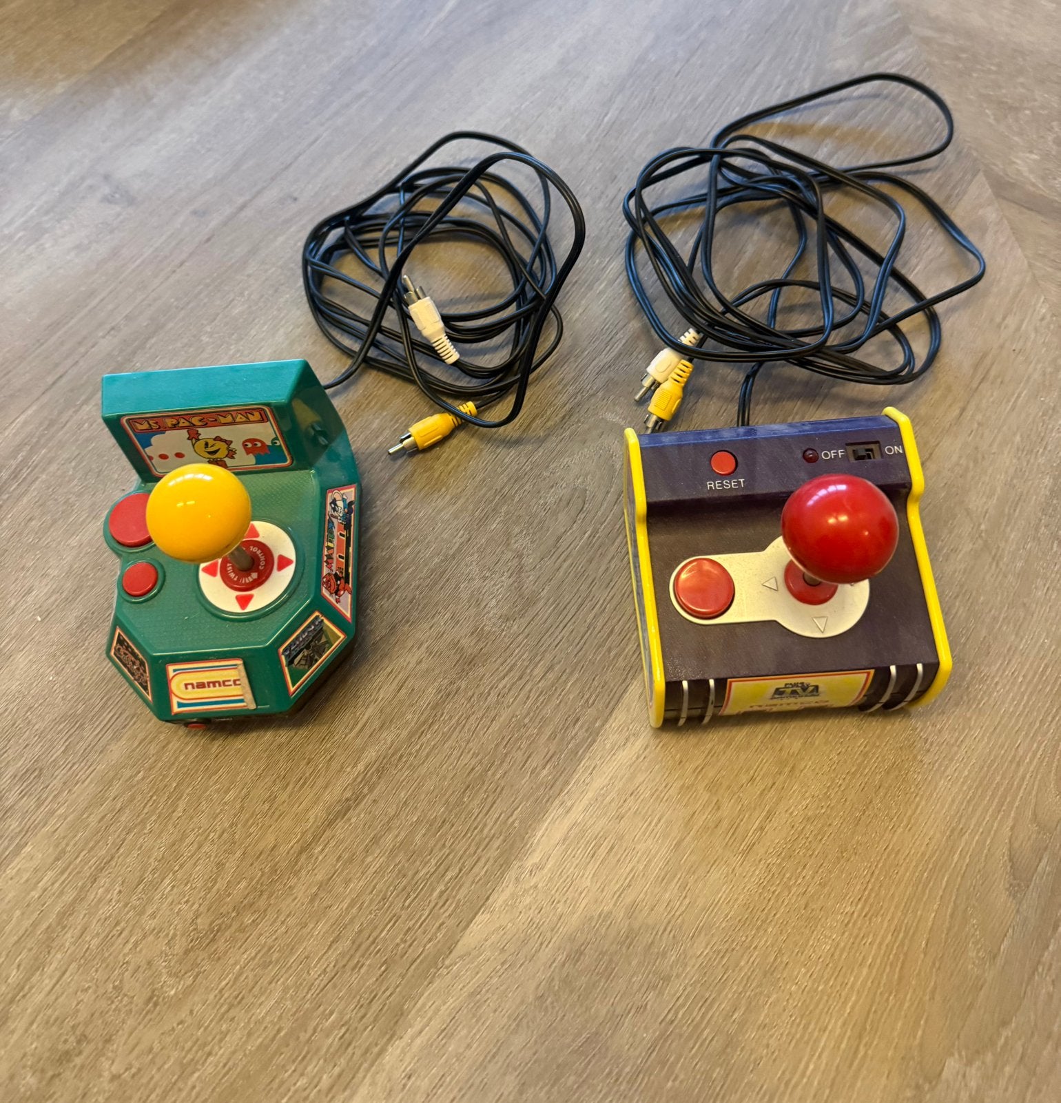 Pac-Man & Ms. Pac-Man Plug & Play TV Games, Ophalen, Overige merken, Gebruikt