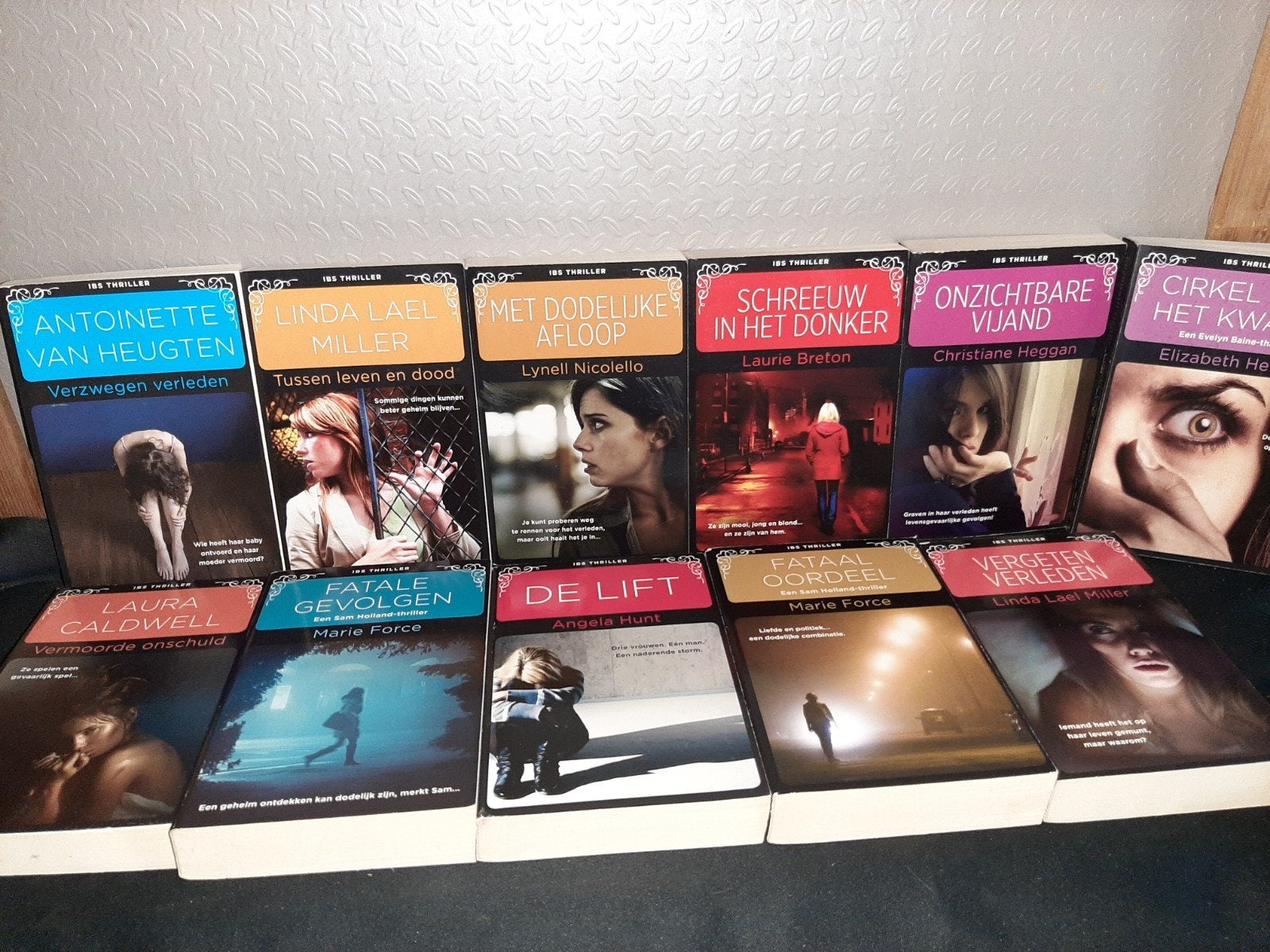 12 IBS Thriller boeken - Spanning en mysterie, Boeken, Ophalen of Verzenden, Gelezen, Diverse auteurs, Amerika