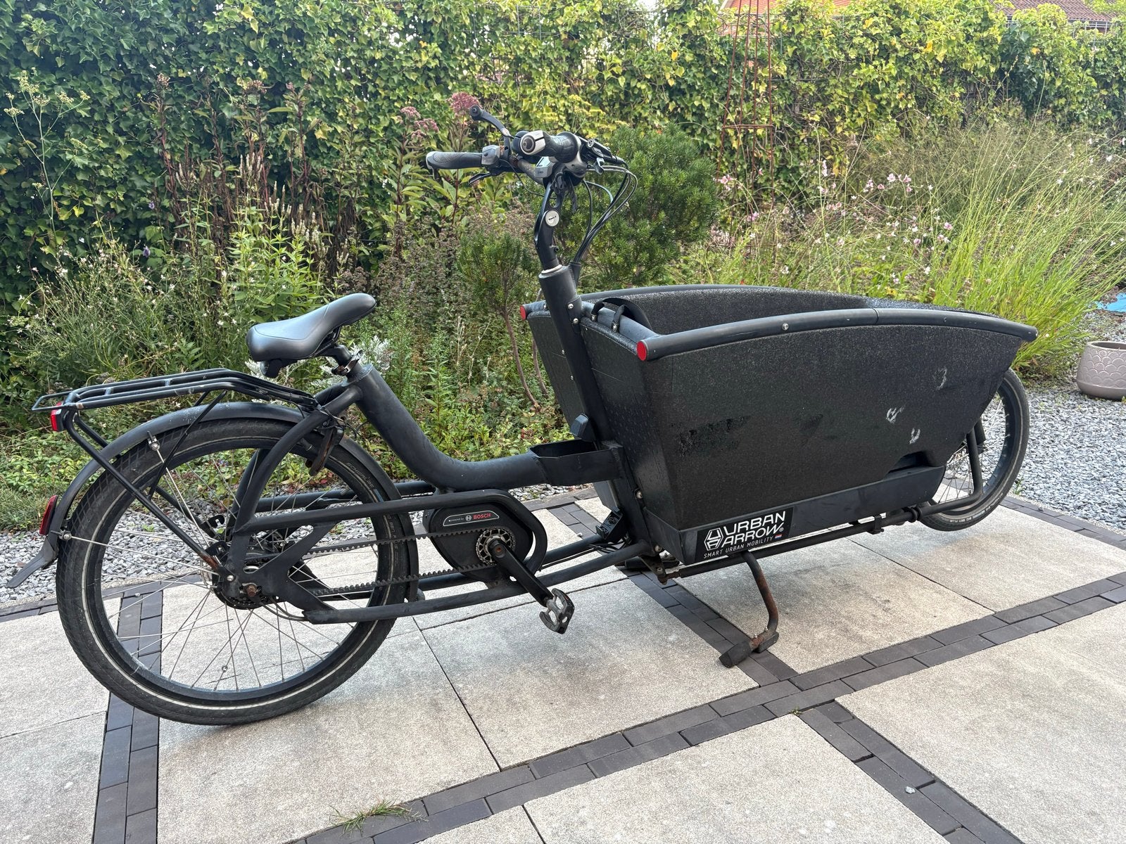 Urban Arrow bakfiets uit 2018 met extra bankje, regenhoes, Gebruikt, Elektrisch, 2 kinderen, Ophalen