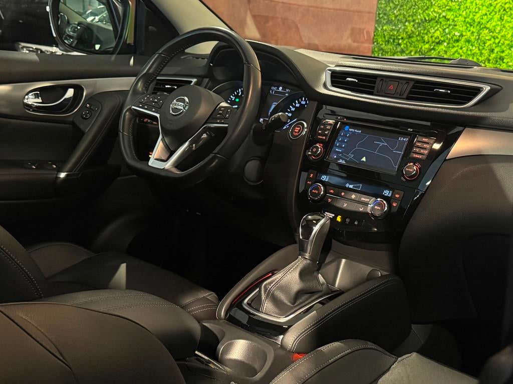 Nissan Qashqai 1.2 TEKNA |PANO|AUTOMAAT|OrgNL|RAMVOL|GARANTI, Gebruikt, 4 cilinders, Met garantie (alle), Wit