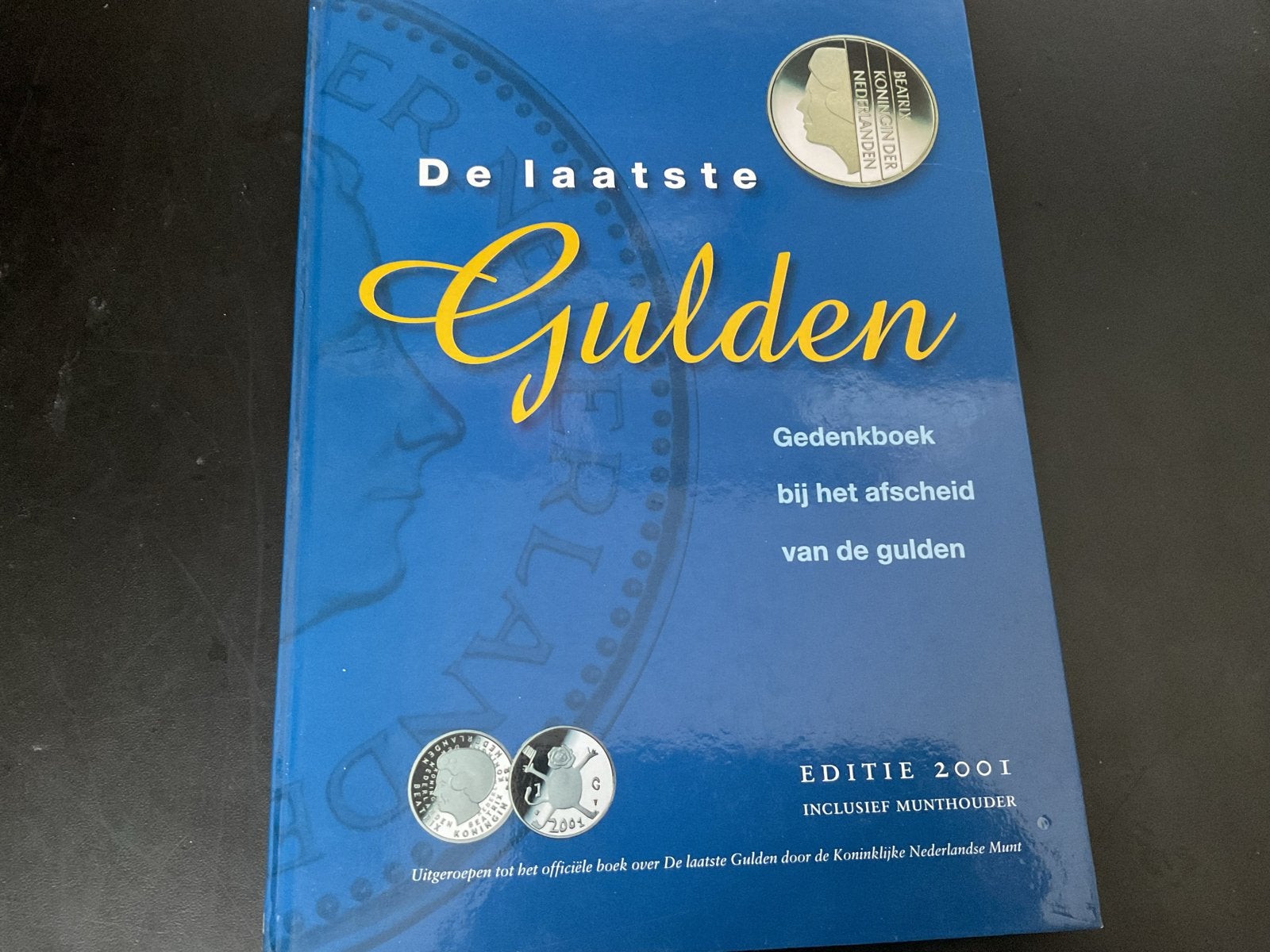 De Laatste Gulden - Gedenkboek met munthouder., Postzegels en Munten, Verzenden