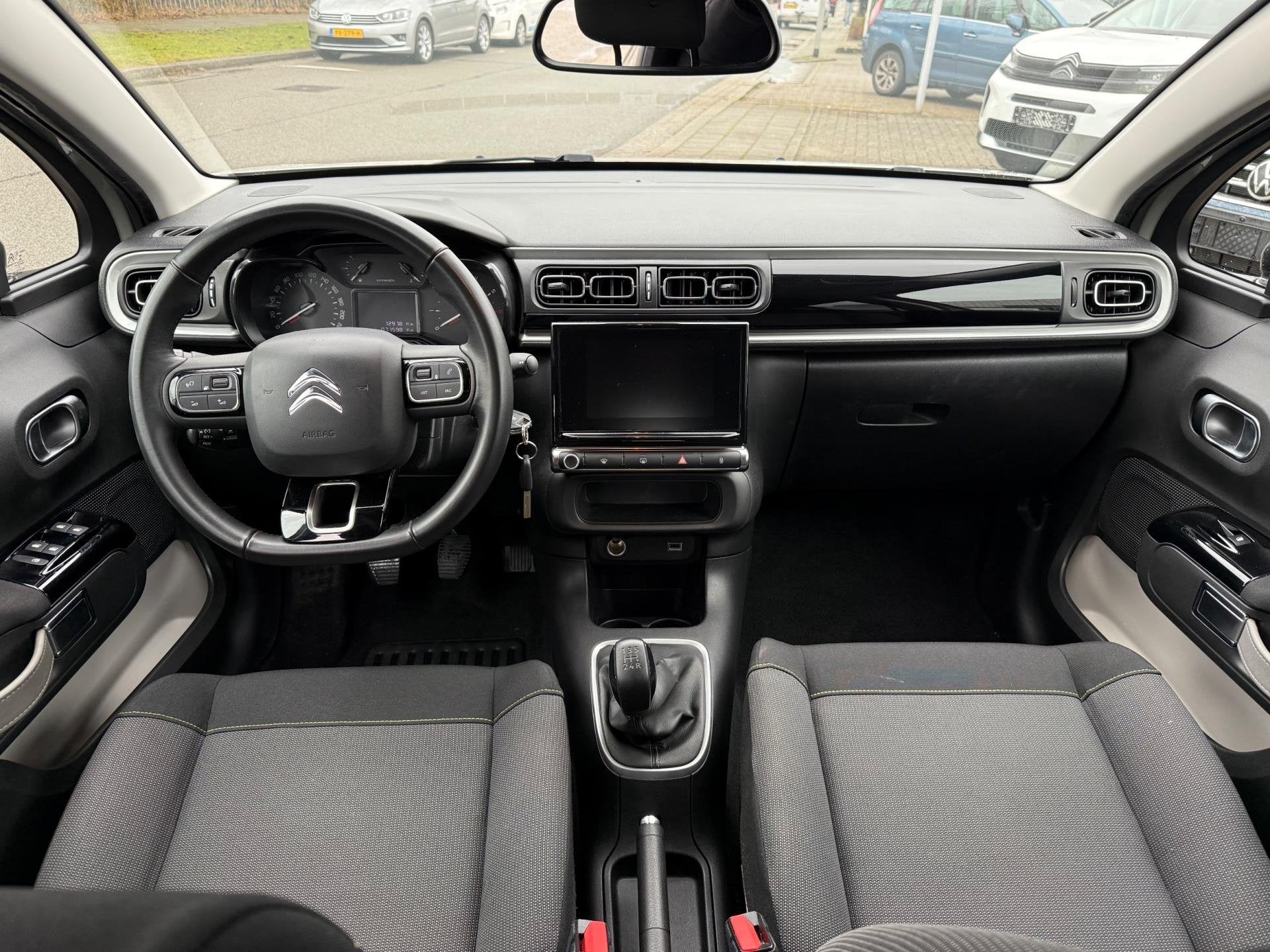 Citroen C3 1.2 PureTech Feel, Facelift, Navi Dealer auto, Voorwielaandrijving, 83 pk, Gebruikt, 1199 cc