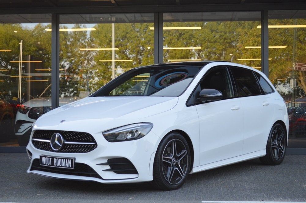 Mercedes-Benz B-Klasse 180 AMG-Line Led Panorama Widescreen, Auto's, 136 pk, Gebruikt, Euro 6, 4 cilinders