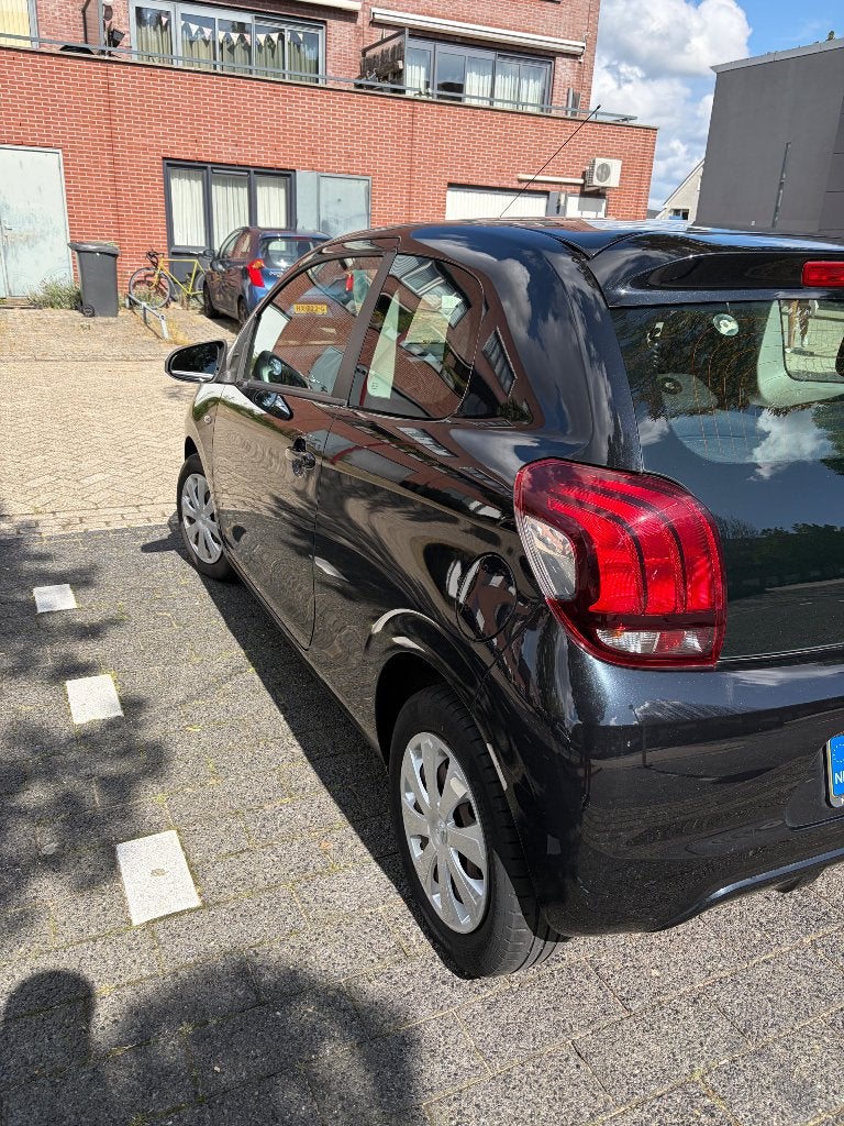 Peugeot 108 1.0 12V E-vti 68PK 3DR 2014 Zwart, Auto's, Voorwielaandrijving, 4 stoelen, Zwart, Origineel Nederlands