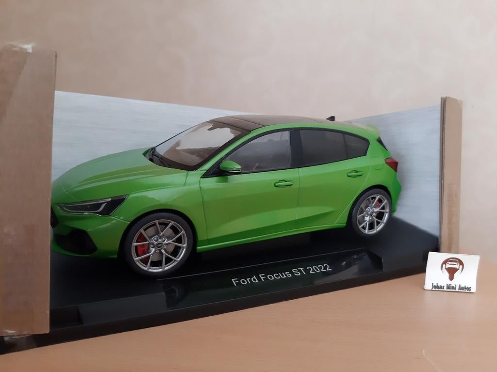 Ford Focus ST 2022 Groen van MCG 1:18, Hobby en Vrije tijd, Modelauto's | 1:18, Overige merken, MCG, Auto, Nieuw
