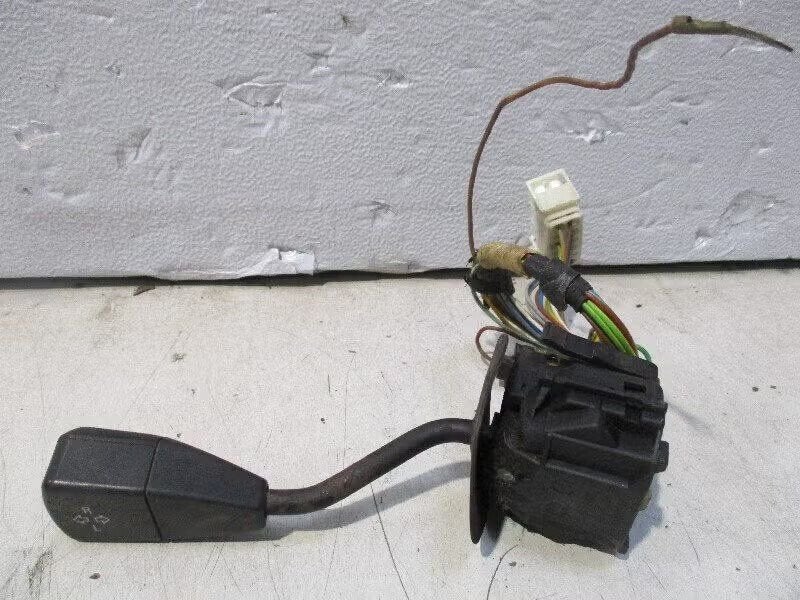 KNIPPERLICHTSCHAKELAAR BMW 3 serie (E36 / 4), Gebruikt, Ophalen of Verzenden, Petuelring 130 80809 München, DE, BMW