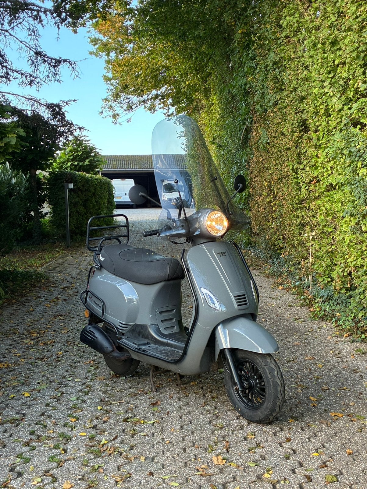 DJJD Cashmere – Nardo Grijs | Blauw Kenteken 13400km, Ophalen, Zo goed als nieuw, Benzine