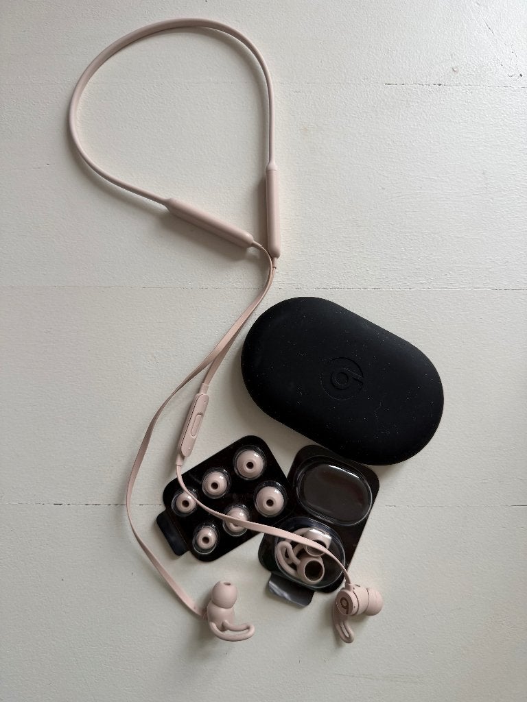 BeatsX Draadloze Oordopjes Roze, In-ear, Draadloos, Ophalen of Verzenden, Zo goed als nieuw